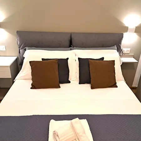 Apartmán San Giovanni Metro Flat