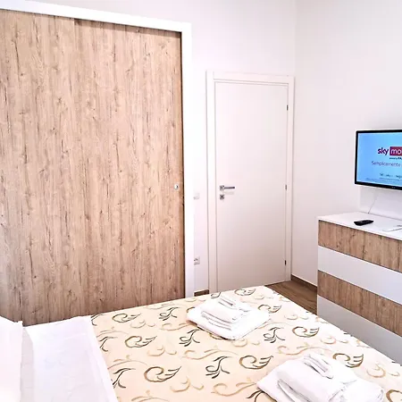 Apartment San Giovanni Metro Flat