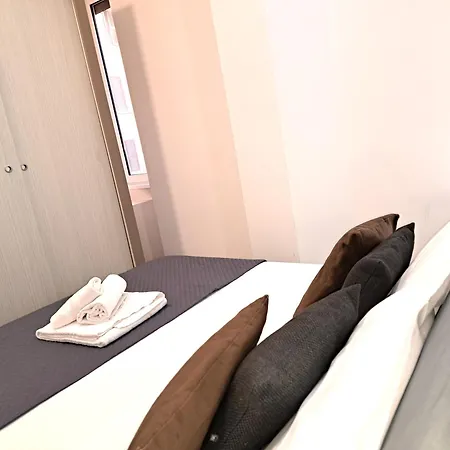 Daire San Giovanni Metro Flat