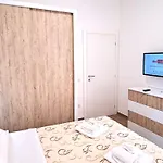 Apartmán San Giovanni Metro Flat